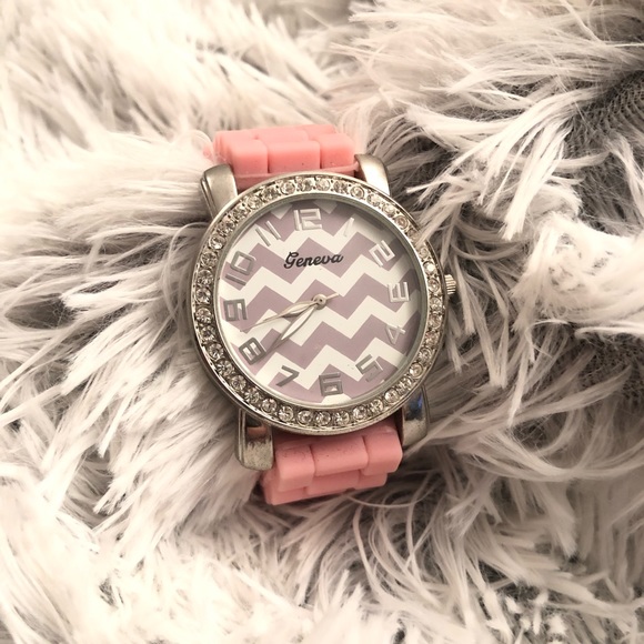 Watch - Picture 1 of 3